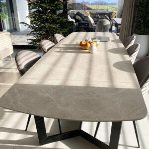 Blat ze spieku kwarcowego firmy Laminam Diamond Cream